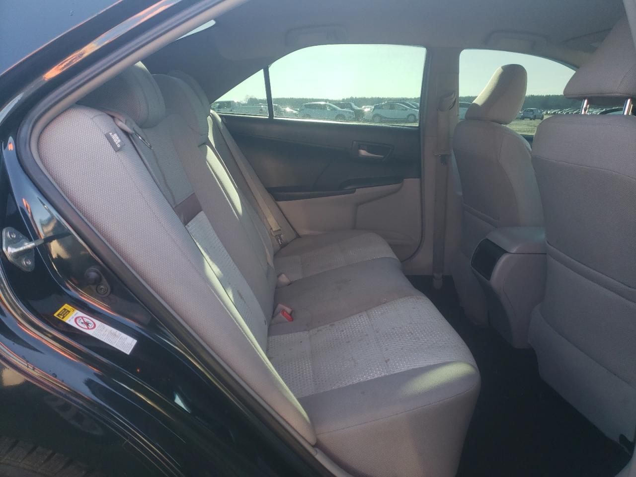 2014 Toyota Camry - Image 10