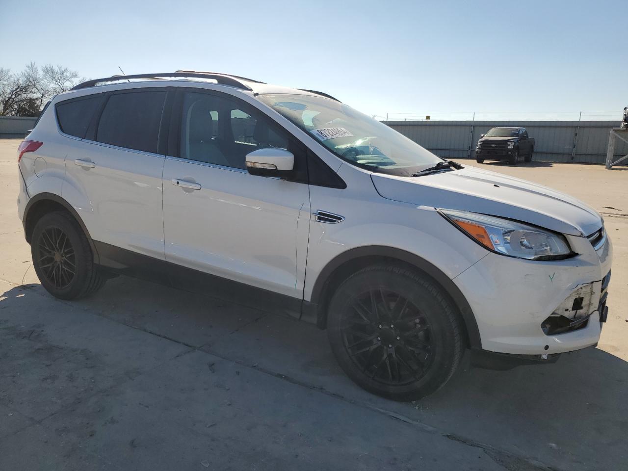 VIN 1FMCU0HX3DUB15589 2013 FORD ESCAPE no.4