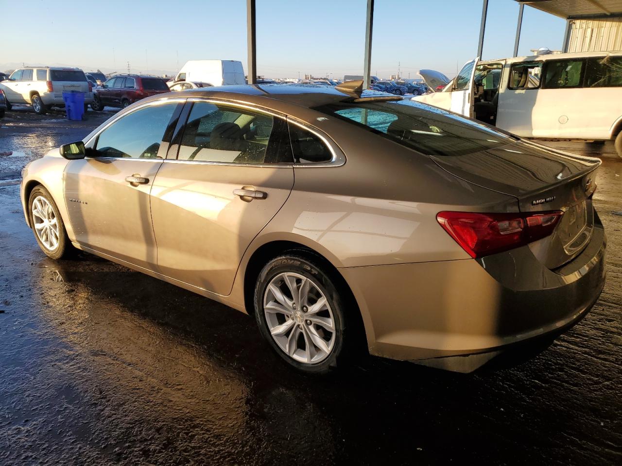 2023 Chevrolet Malibu - Image 2