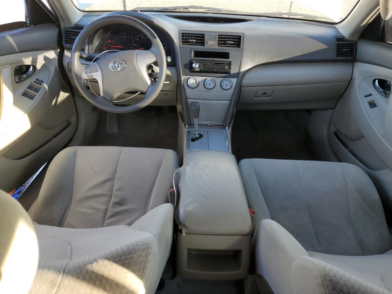 2010 Toyota Camry - Image 8