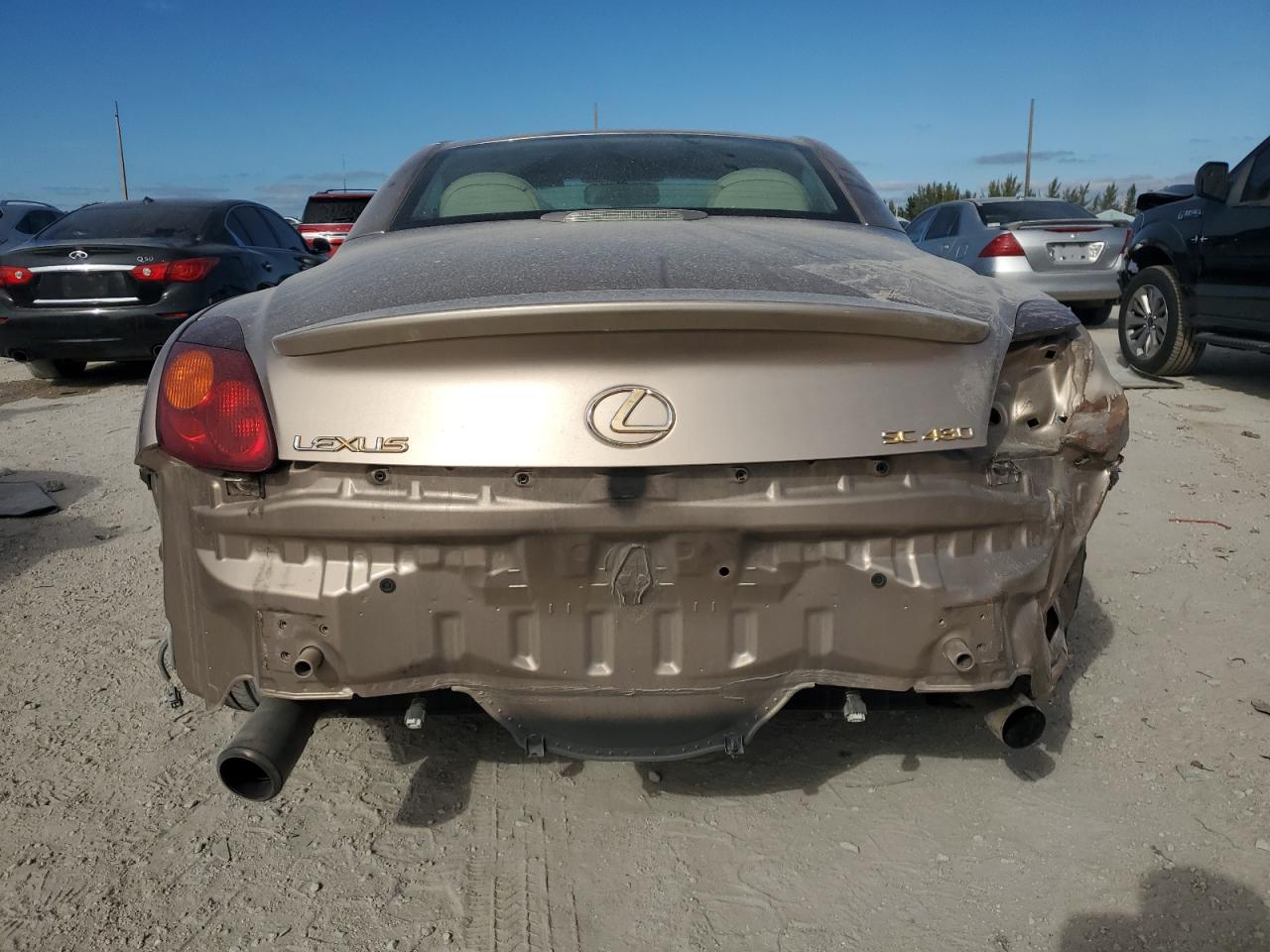 2002 Lexus SC - Image 6