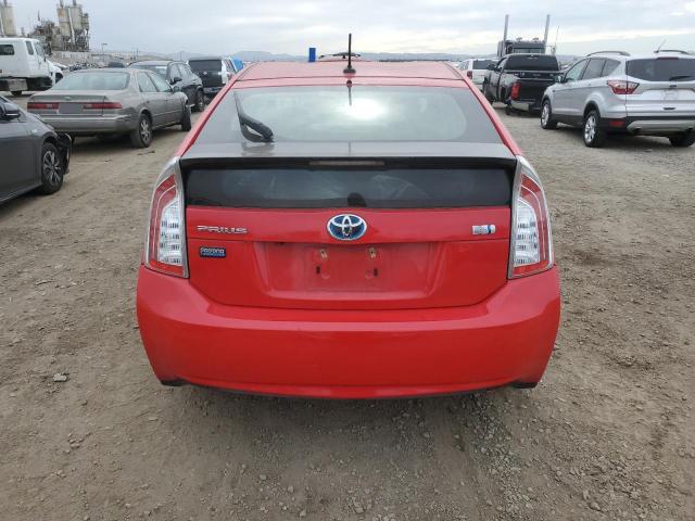 Хэтчбеки TOYOTA PRIUS 2015 Красный