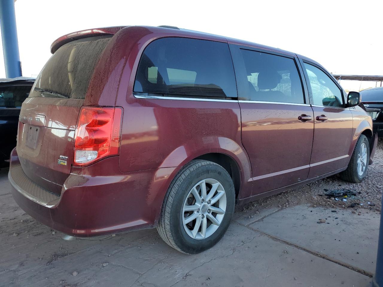 2019 Dodge Caravan - Image 3