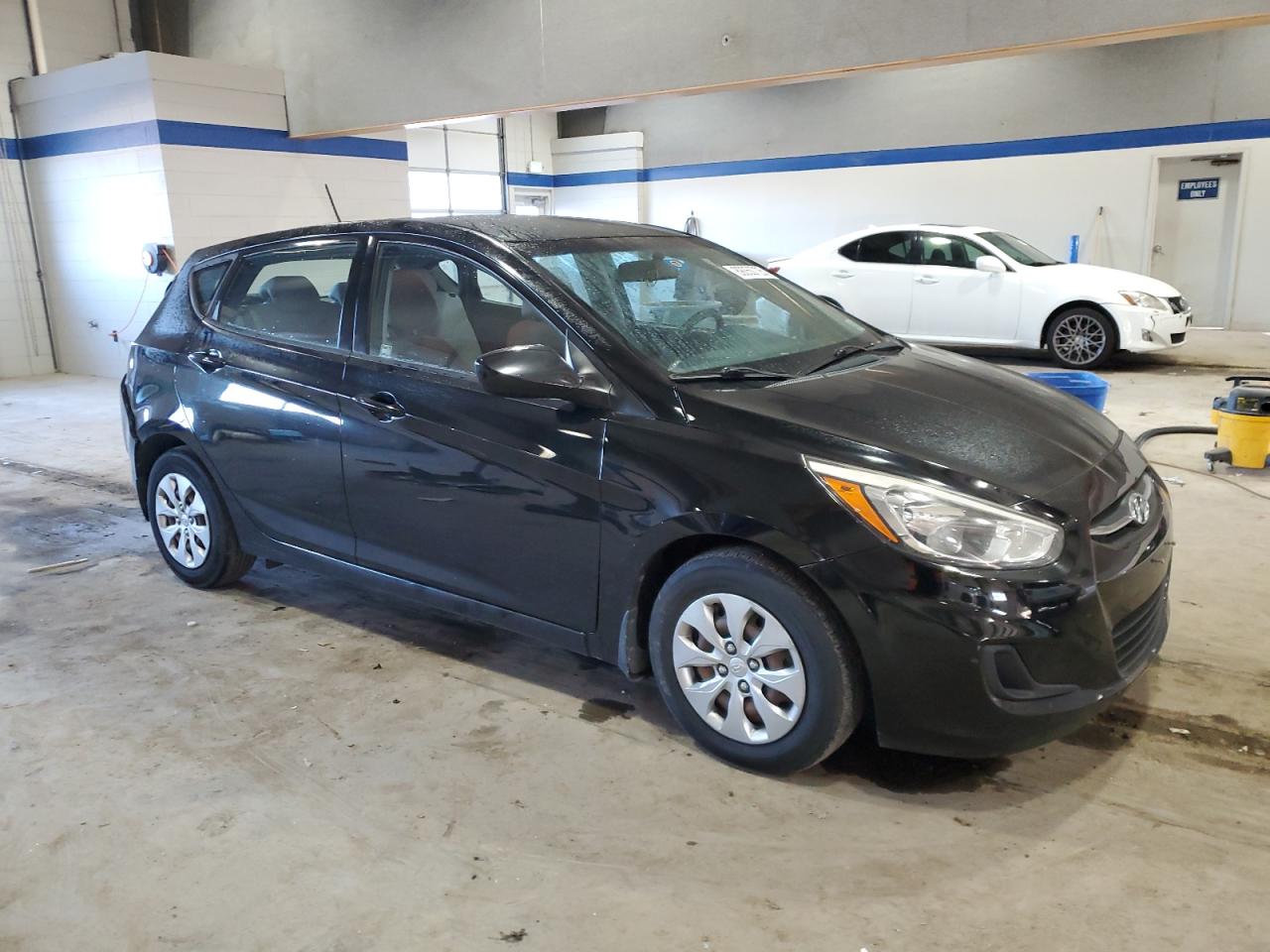 2016 Hyundai Accent - Image 4