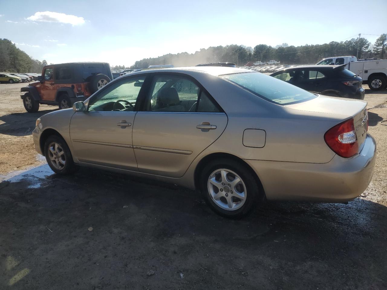 2004 Toyota Camry - Image 2