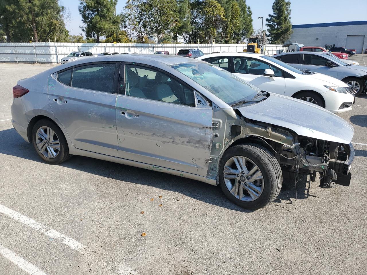 2020 Hyundai Elantra - Image 4