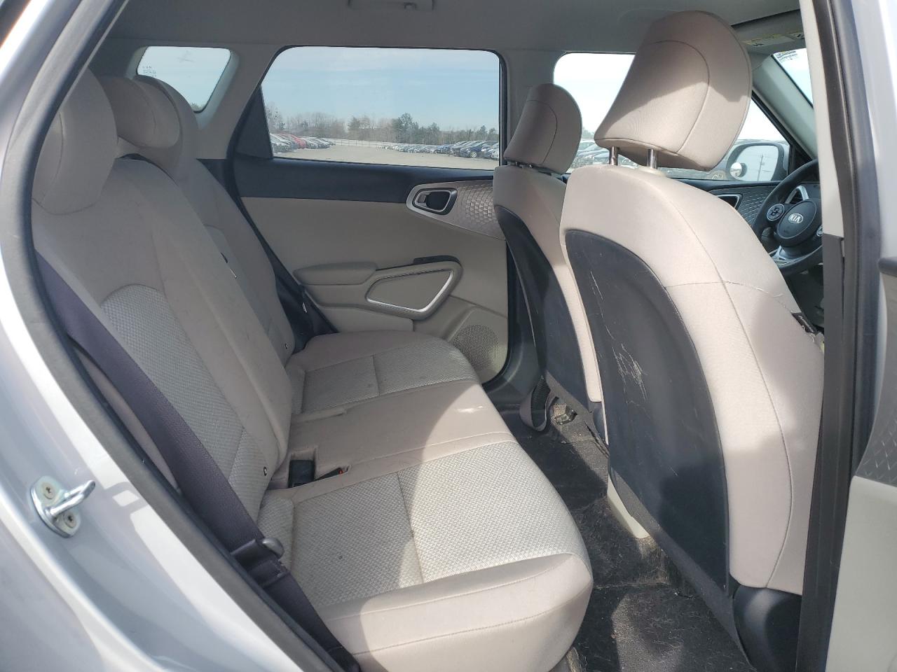2021 Kia Soul - Image 10
