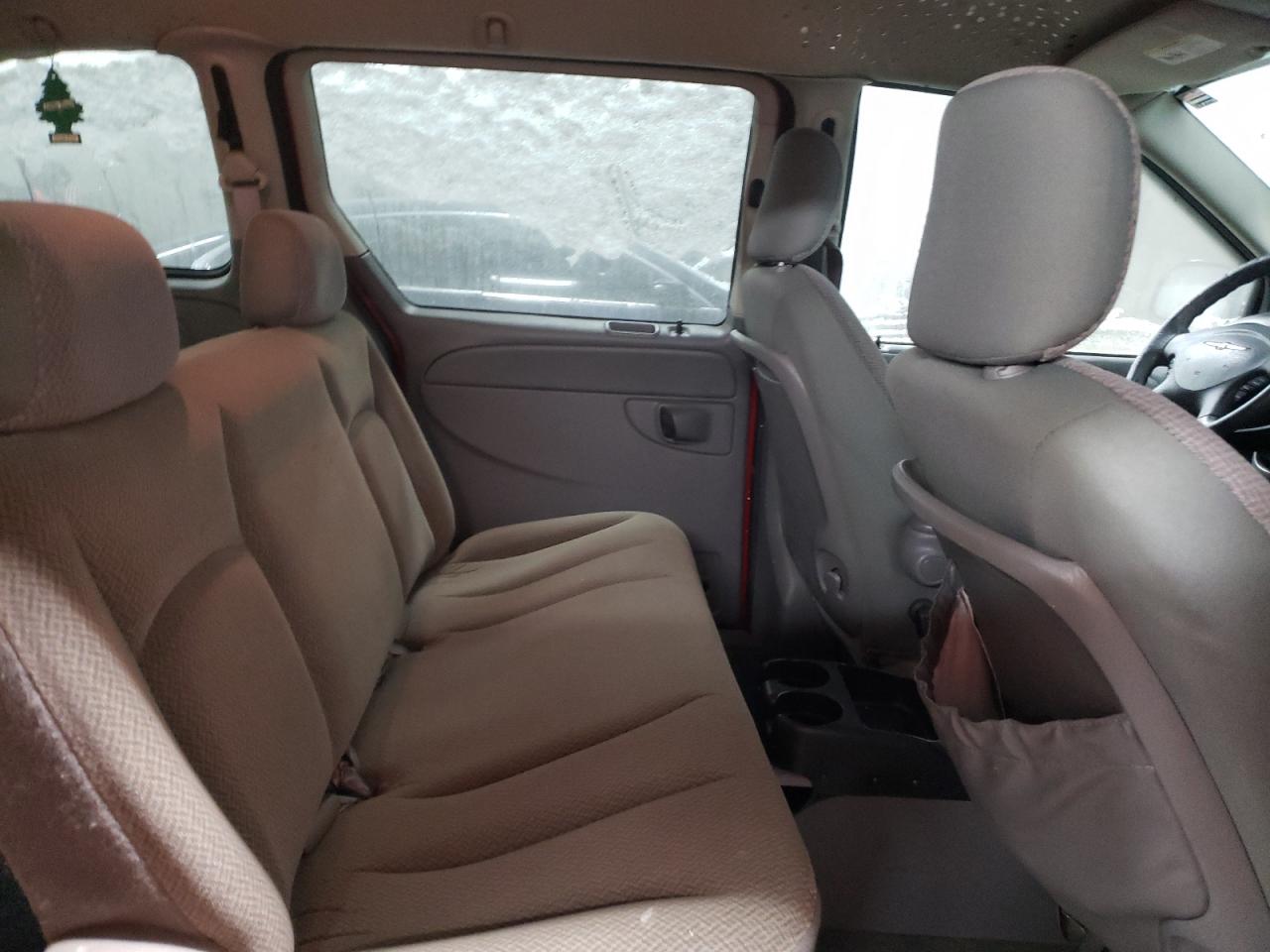 2007 Chrysler Town & Country - Image 10