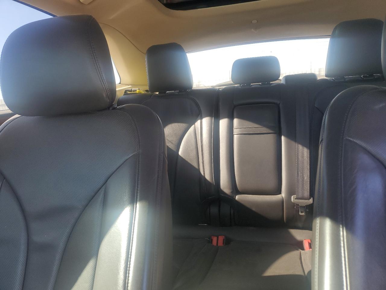 2015 Lincoln MKZ - Image 10