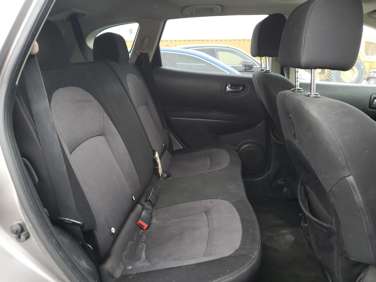 2011 Nissan Rogue - Image 11