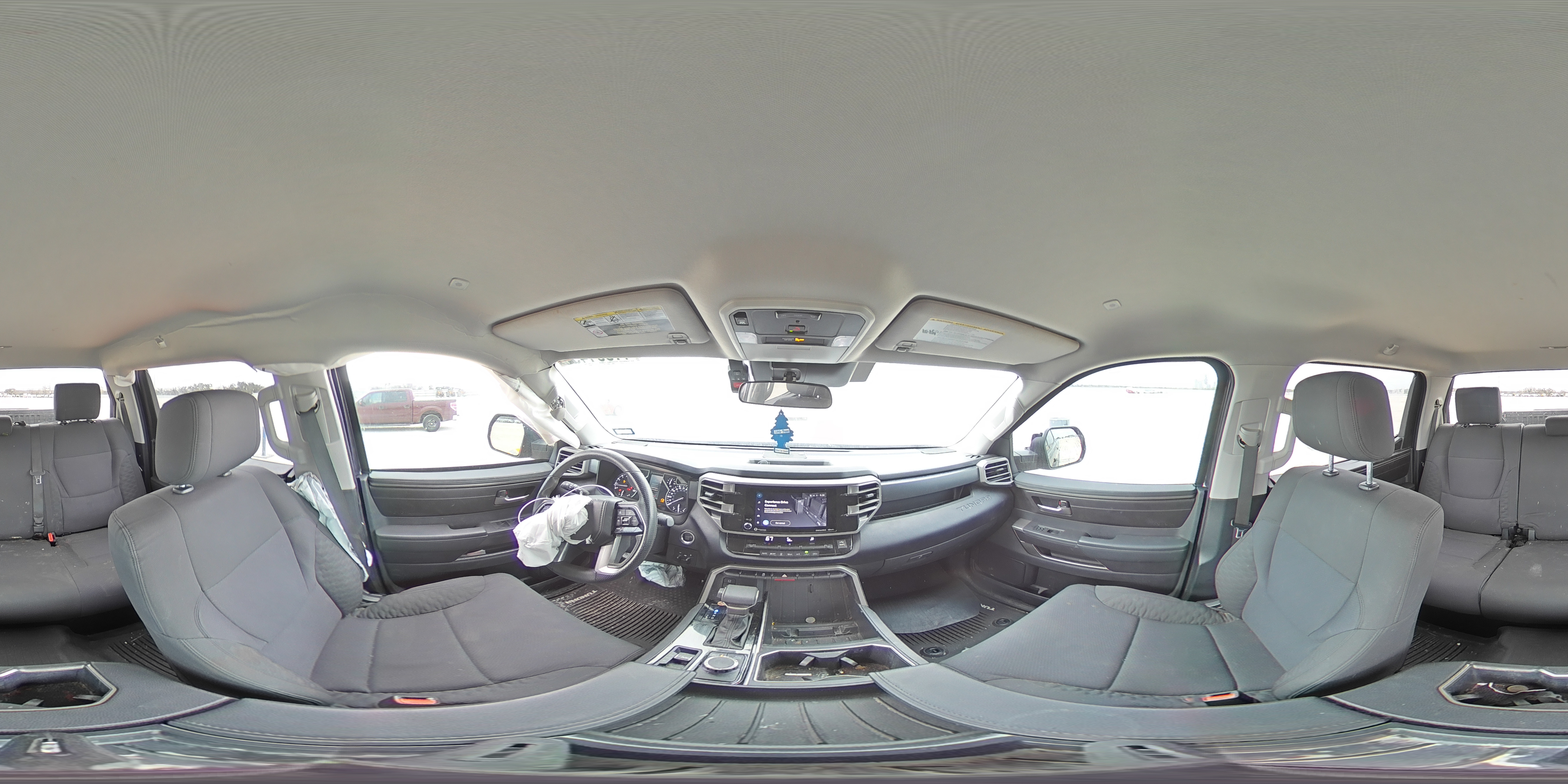 2023 Toyota Tundra - Image 13