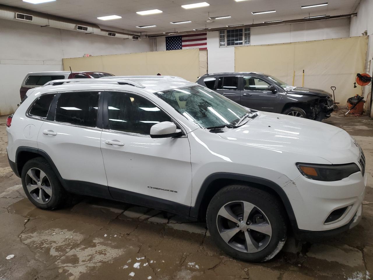 2020 Jeep Grand Cherokee - Image 4