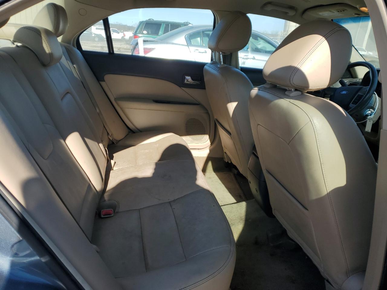 2011 Ford Fusion - Image 10