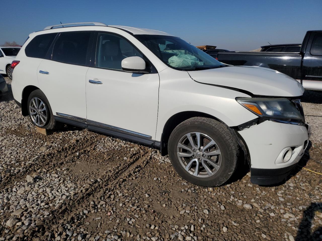 2014 Nissan Pathfinder - Image 4