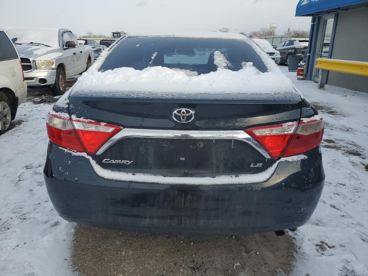 2015 Toyota Camry - Image 6