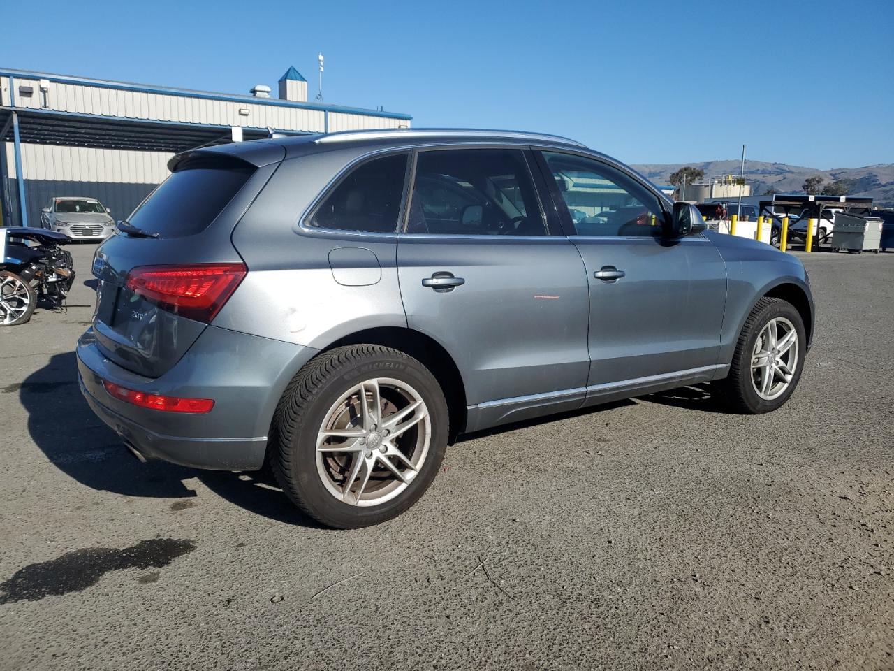 VIN WA1LFAFP2DA009606 2013 AUDI Q5 no.3