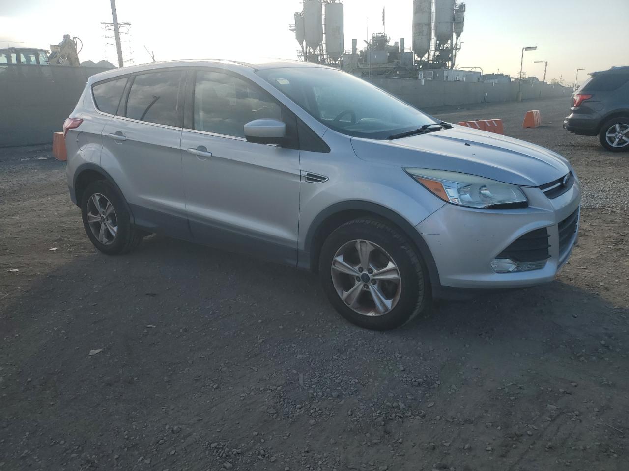 VIN 1FMCU9GX2DUB44040 2013 FORD ESCAPE no.4