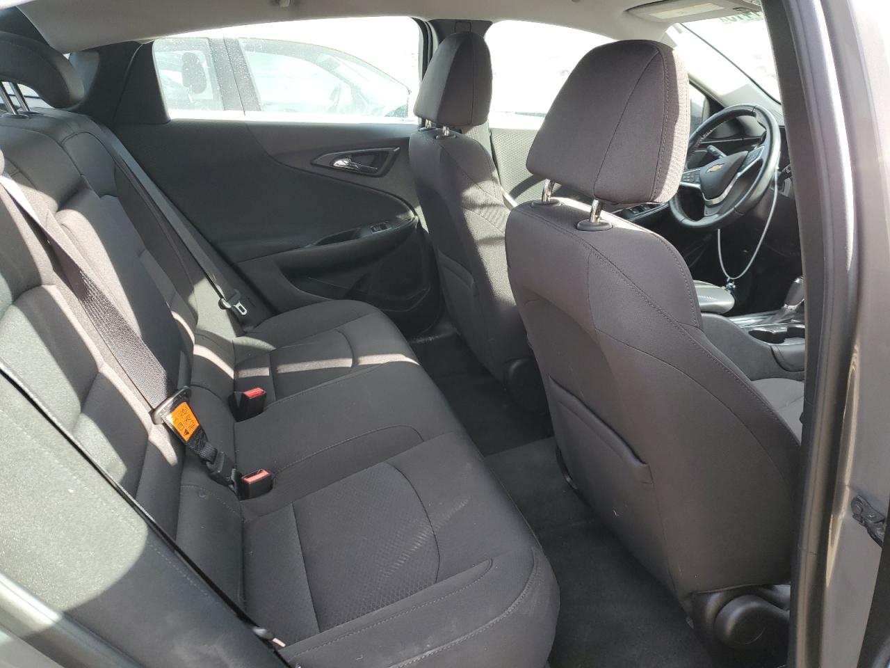 2018 Chevrolet Malibu - Image 10