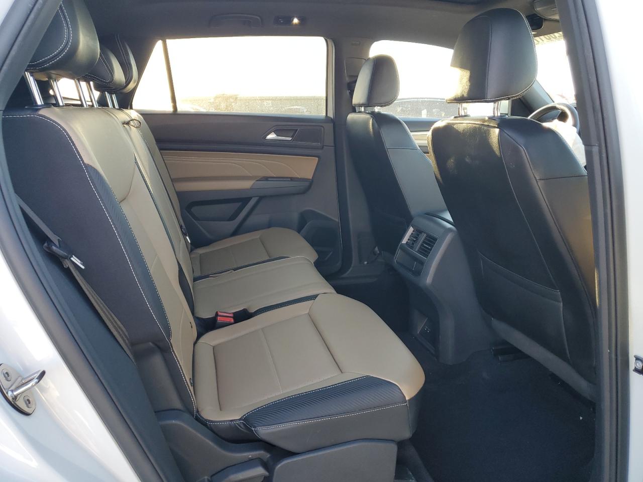 2021 Volkswagen Atlas - Image 11