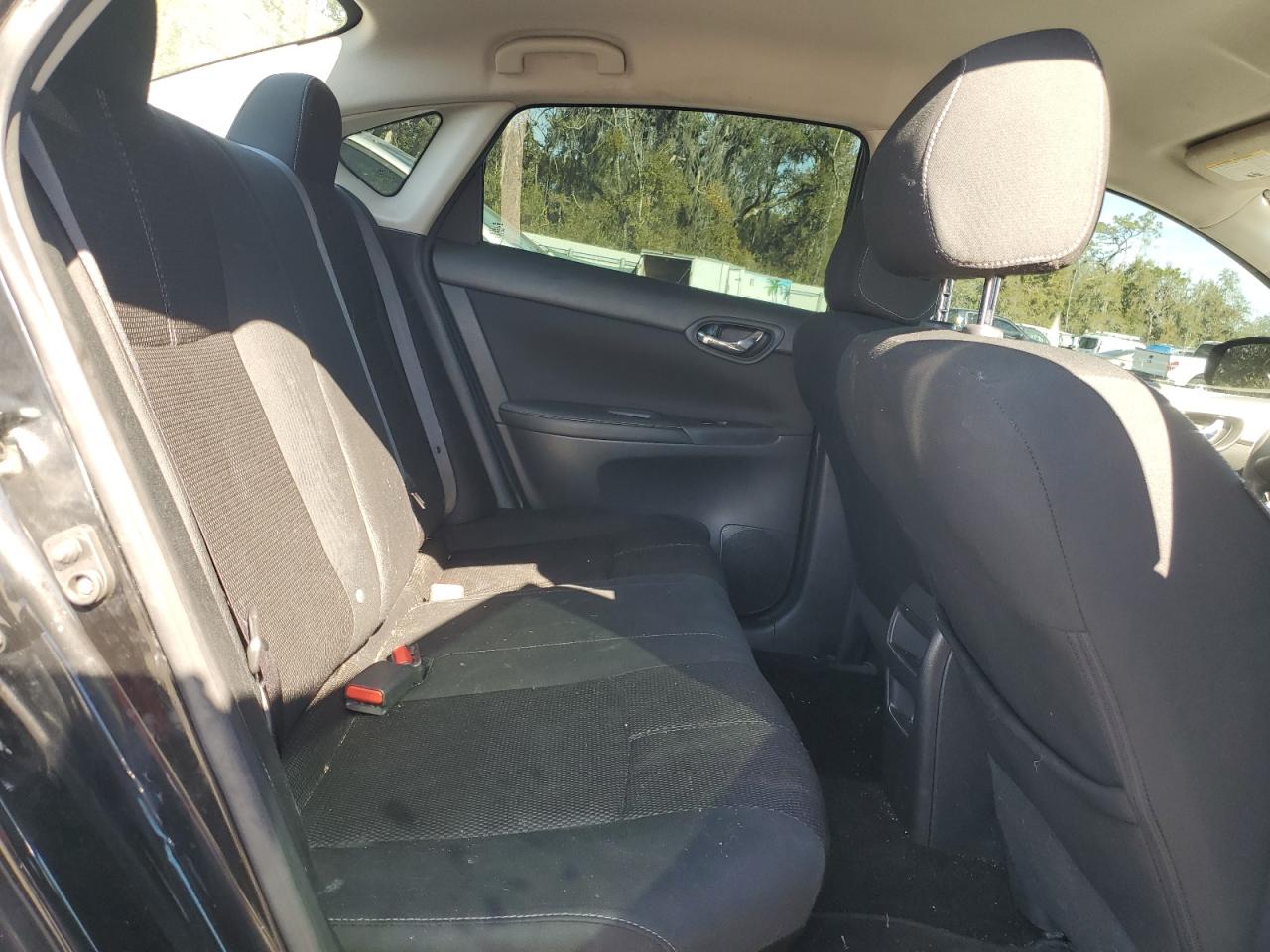 2018 Nissan Sentra - Image 10