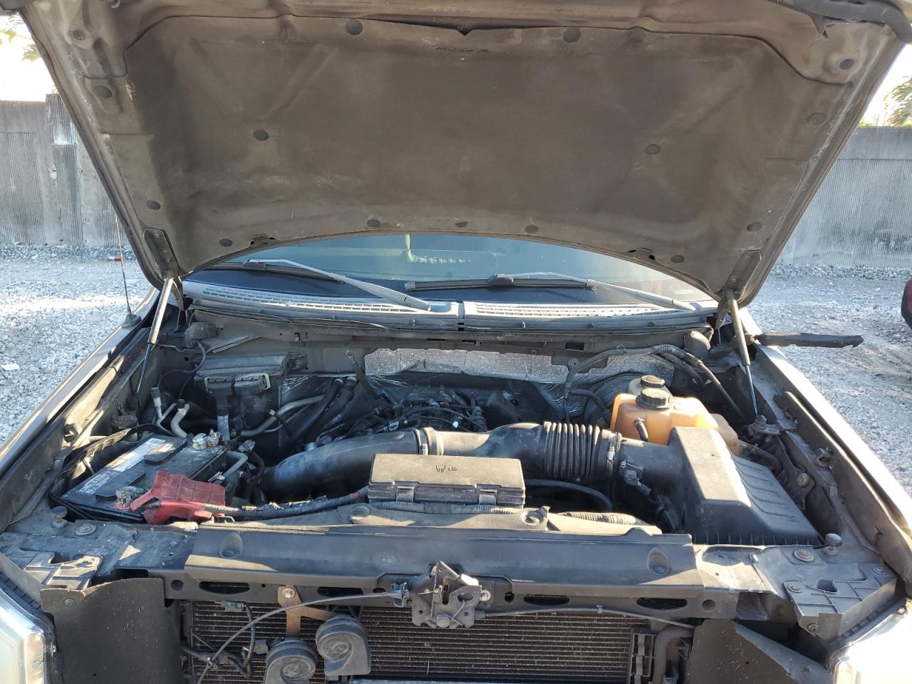 2011 Ford F-150 - Image 11