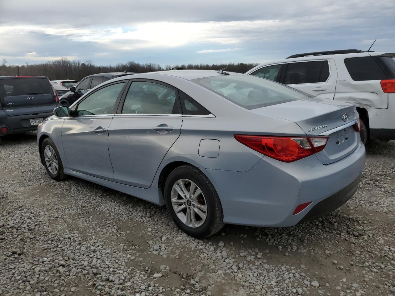 2014 Hyundai Sonata - Image 2