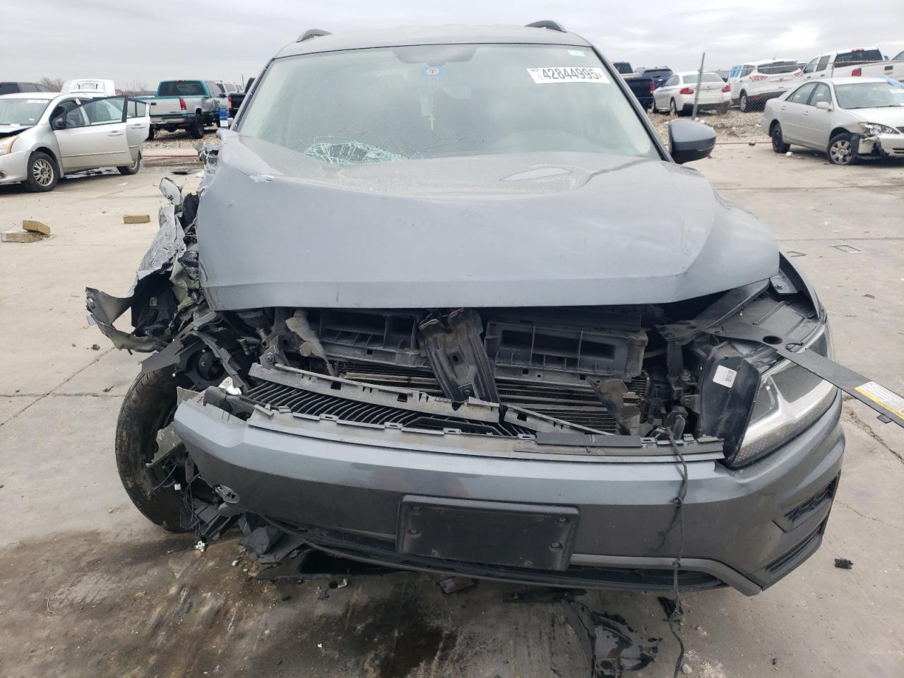 2020 Volkswagen Tiguan - Image 5