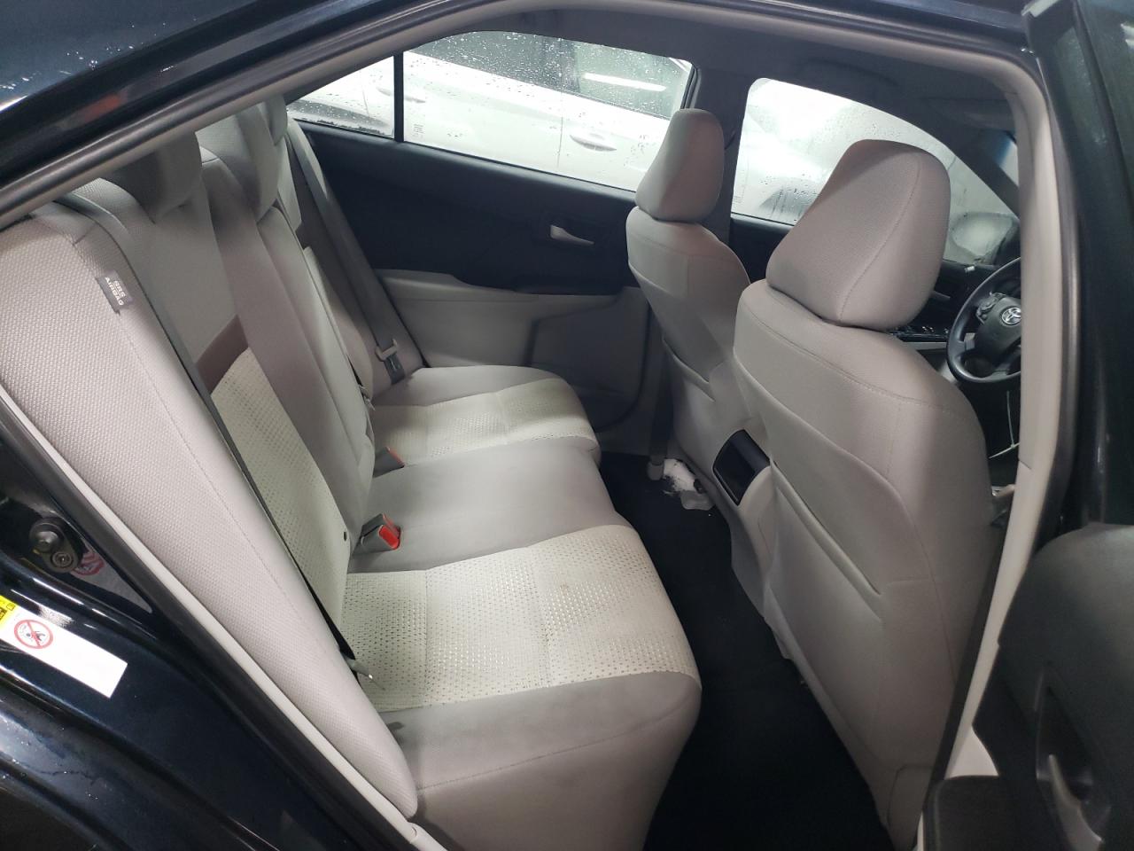 2013 Toyota Camry - Image 10