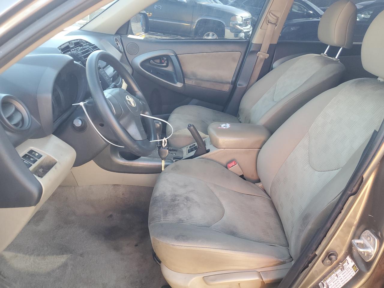 2010 Toyota RAV 4 - Image 7