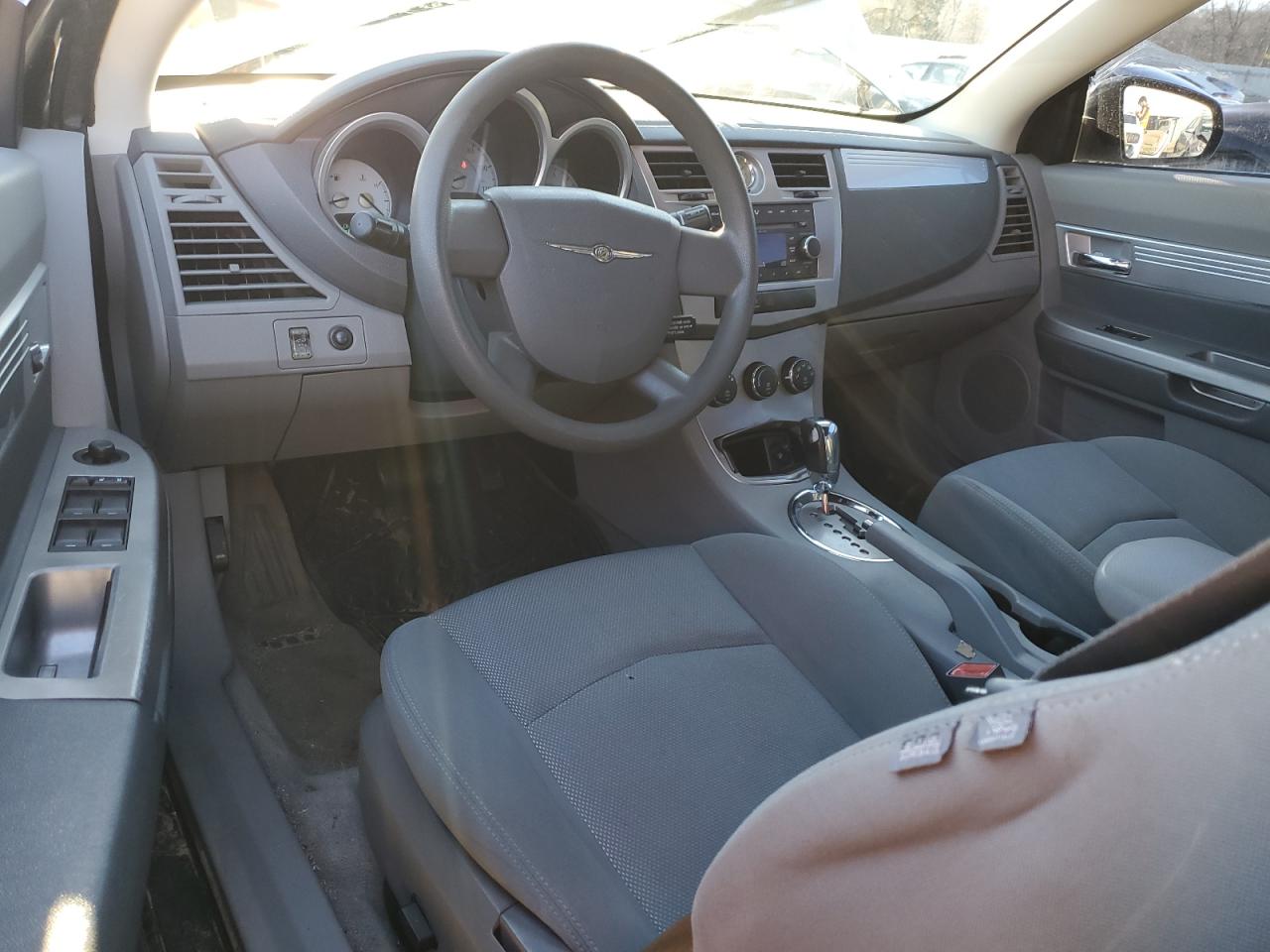 2008 Chrysler Sebring - Image 8