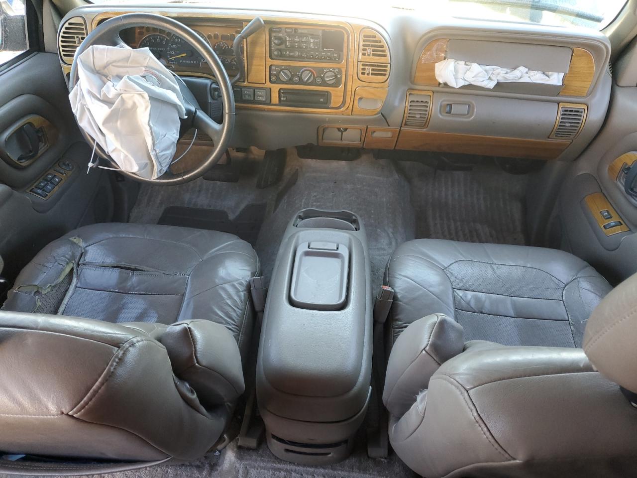 1999 Chevrolet Tahoe - Image 8