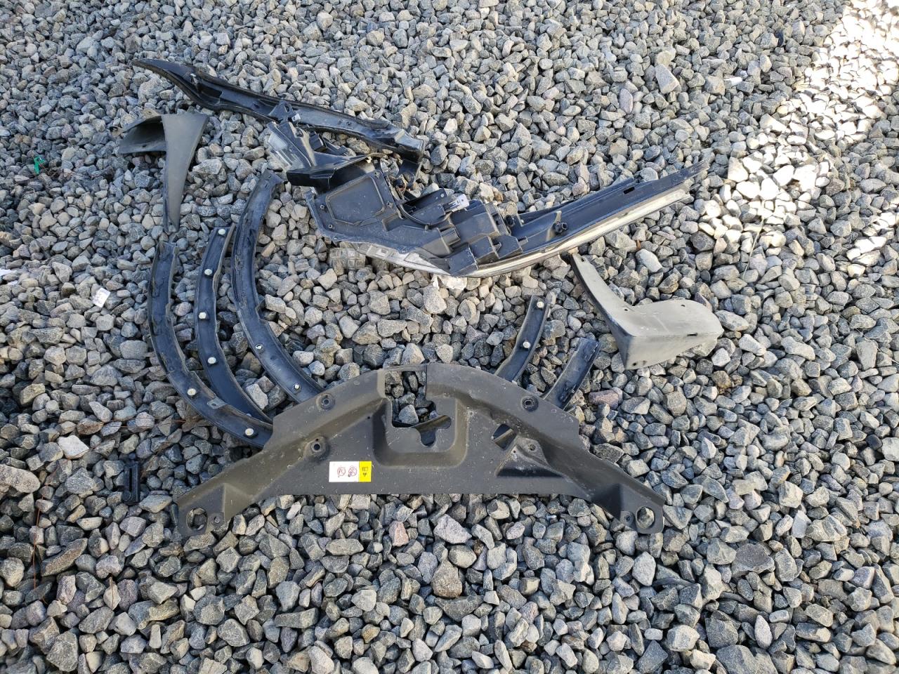 2019 Toyota C-HR - Image 13