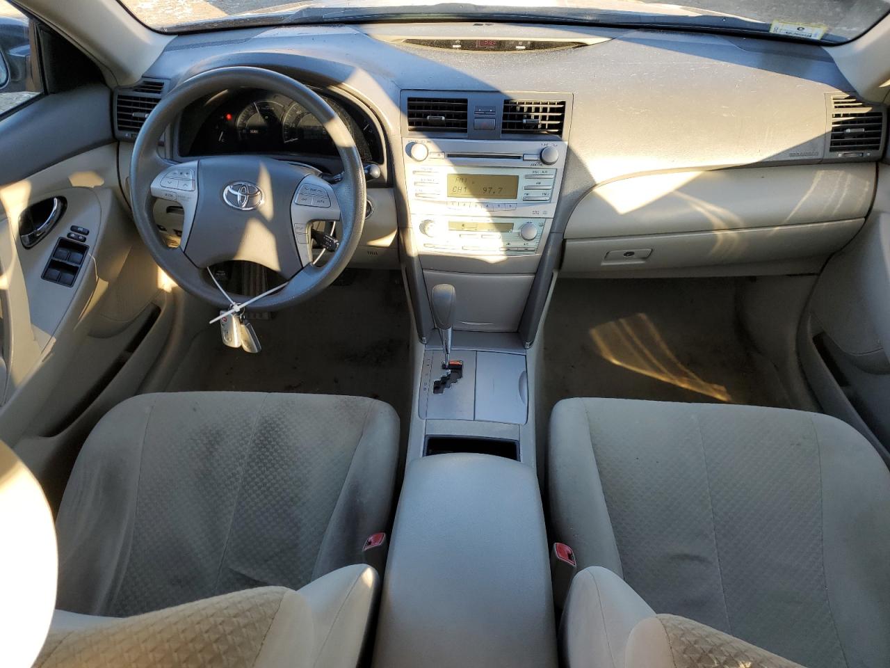 2009 Toyota Camry - Image 8