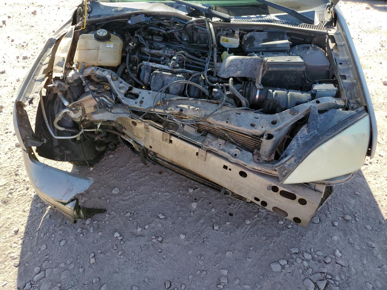 2005 Ford Focus - Image 11