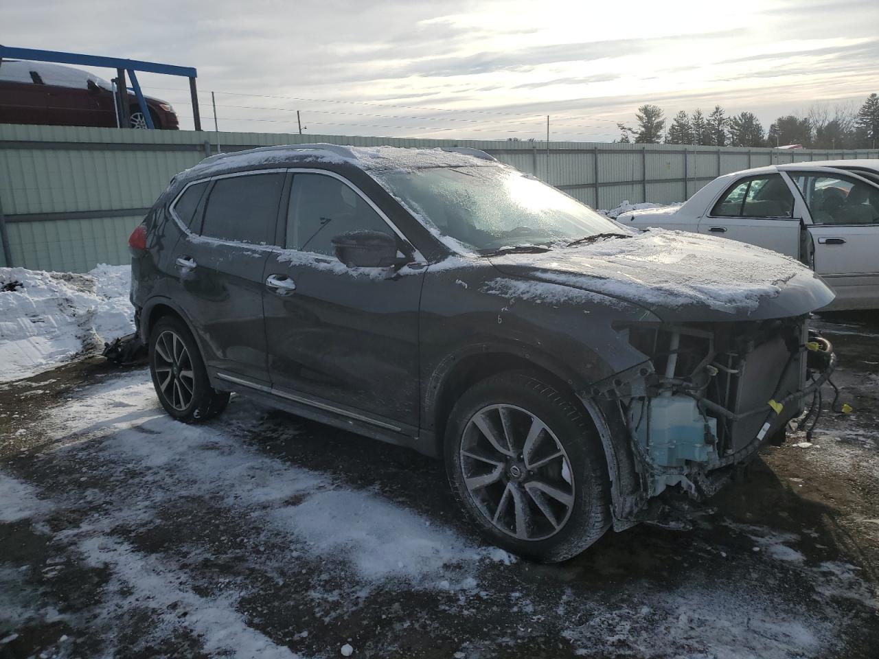 2018 Nissan Rogue - Image 4
