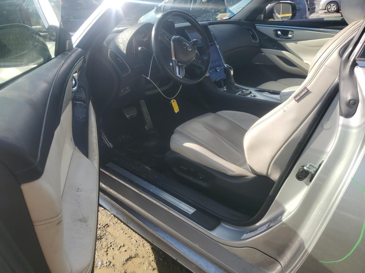 2017 Infiniti Q60 - Image 8