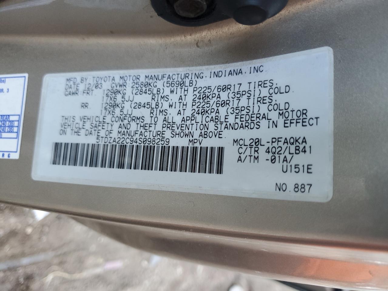 2004 Toyota Sienna - Image 15