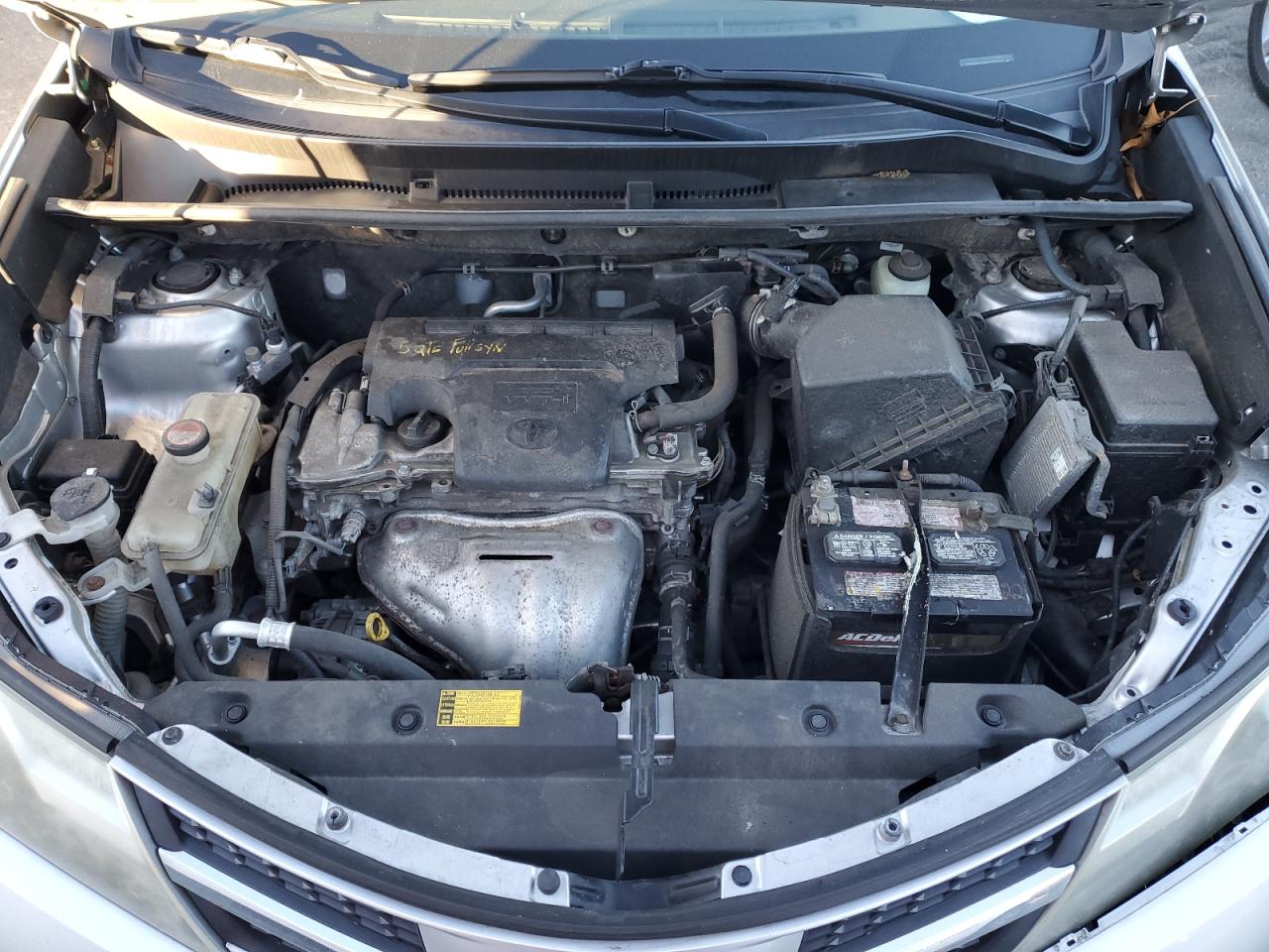 2015 Toyota RAV 4 - Image 12