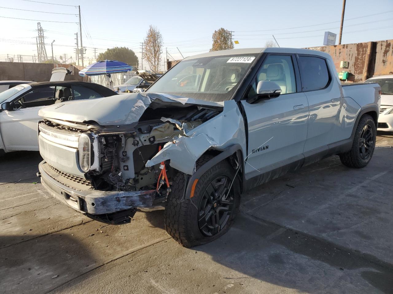 2025 Rivian R1T Adventure