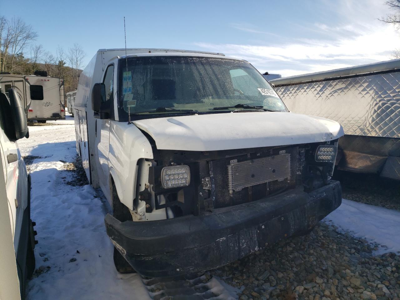 2009 GMC Savana - Image 4