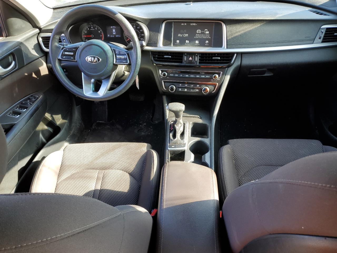 2020 Kia Optima - Image 8