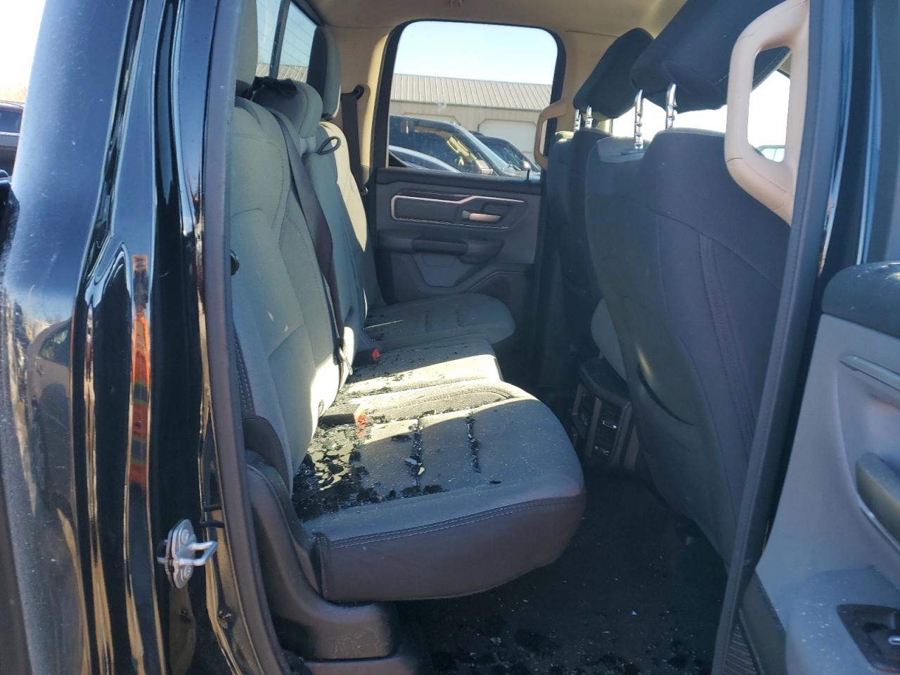 2020 RAM 1500 - Image 10