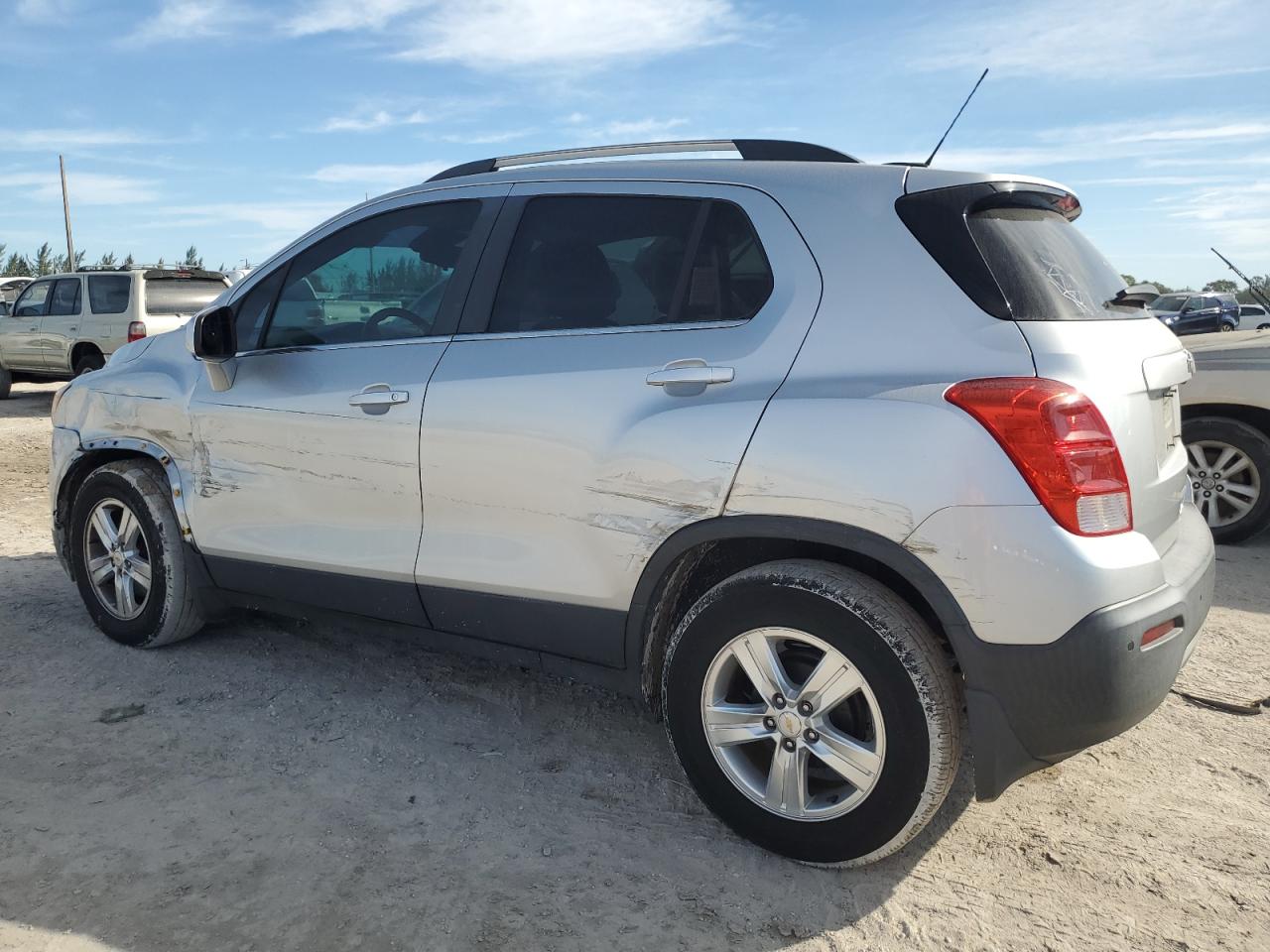 2016 Chevrolet Trax - Image 2