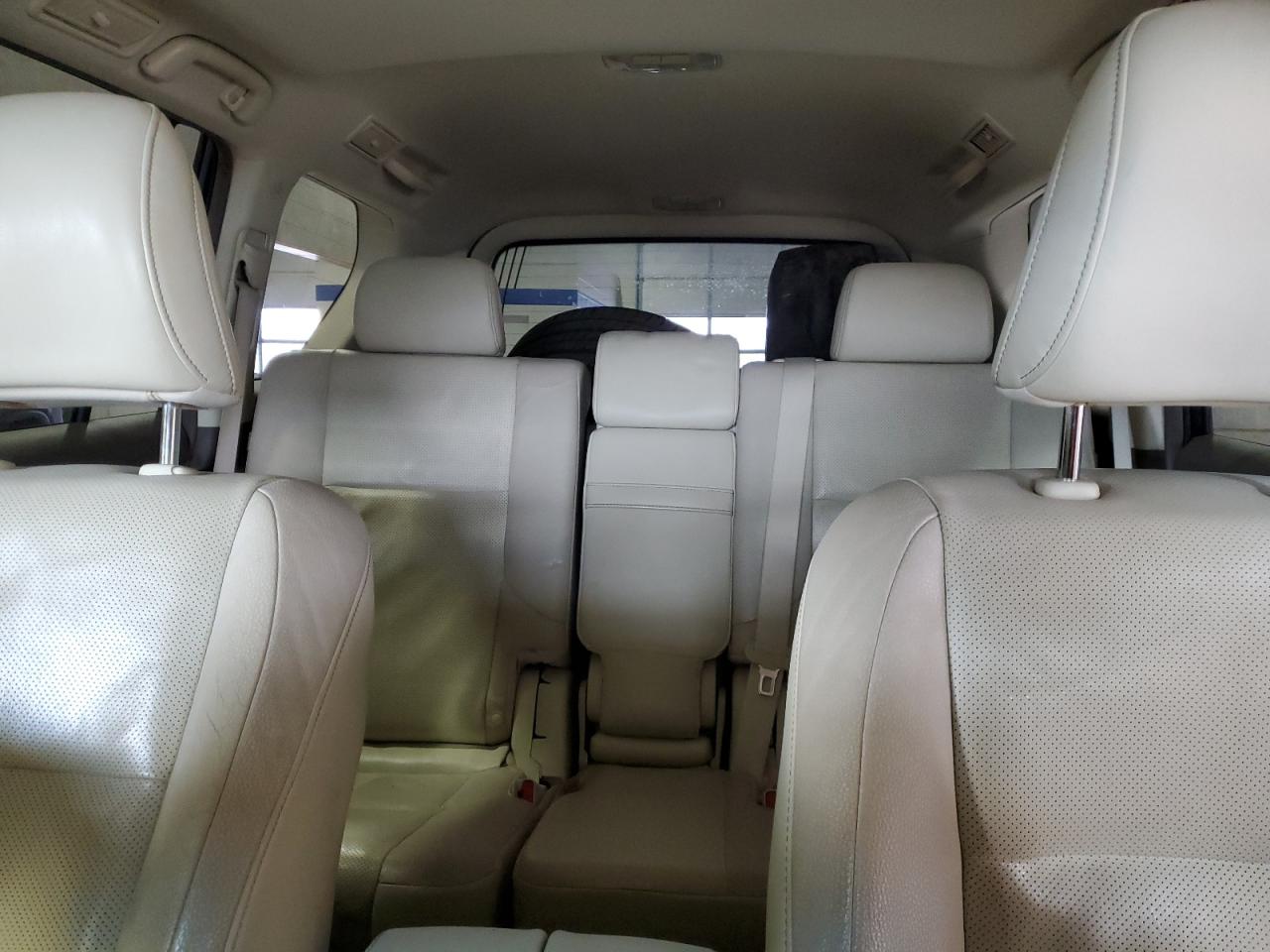 2014 Lexus GX - Image 10