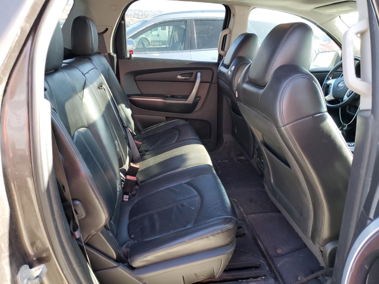 2012 GMC Acadia - Image 11