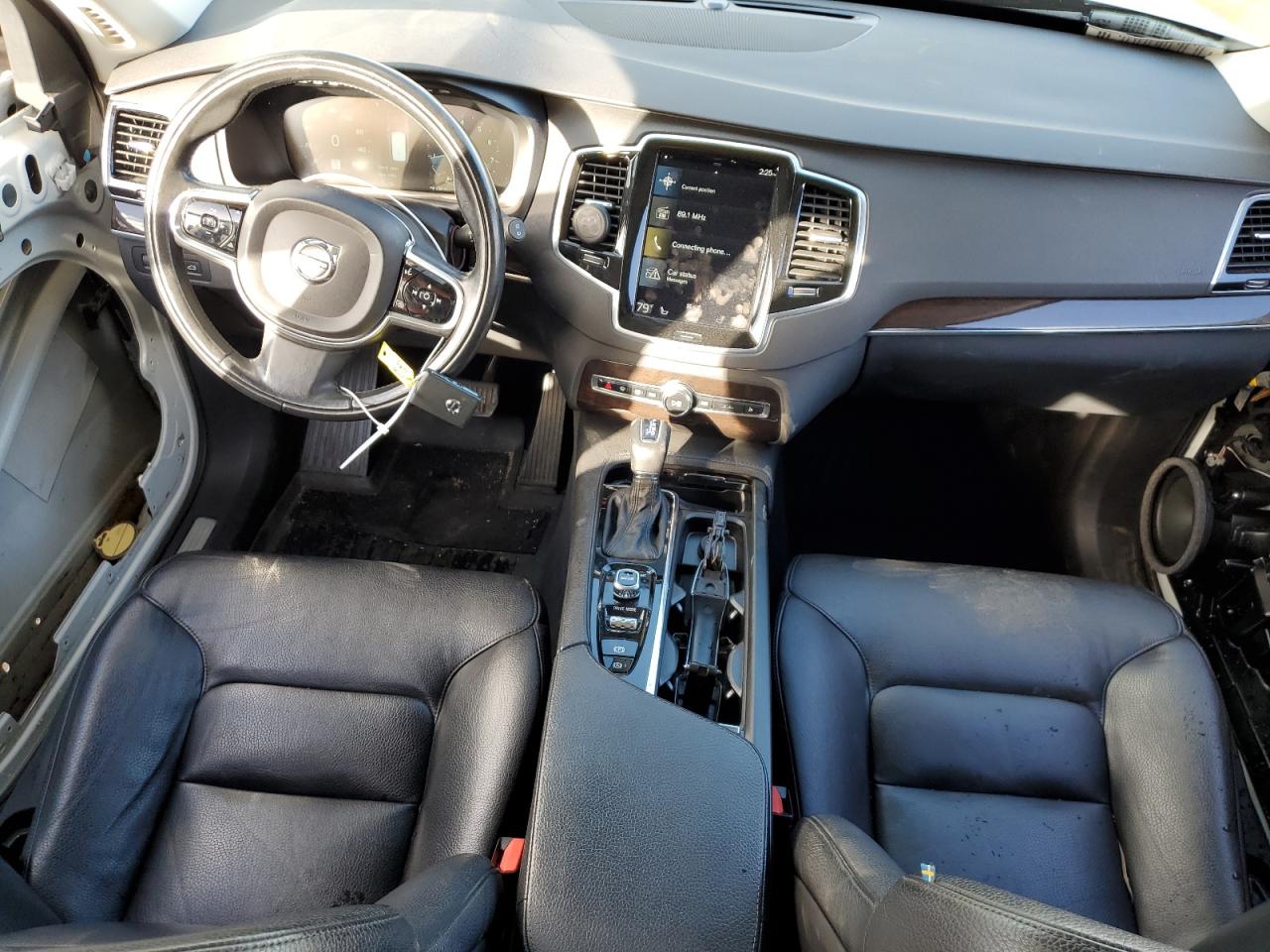 2017 Volvo XC90 - Image 8