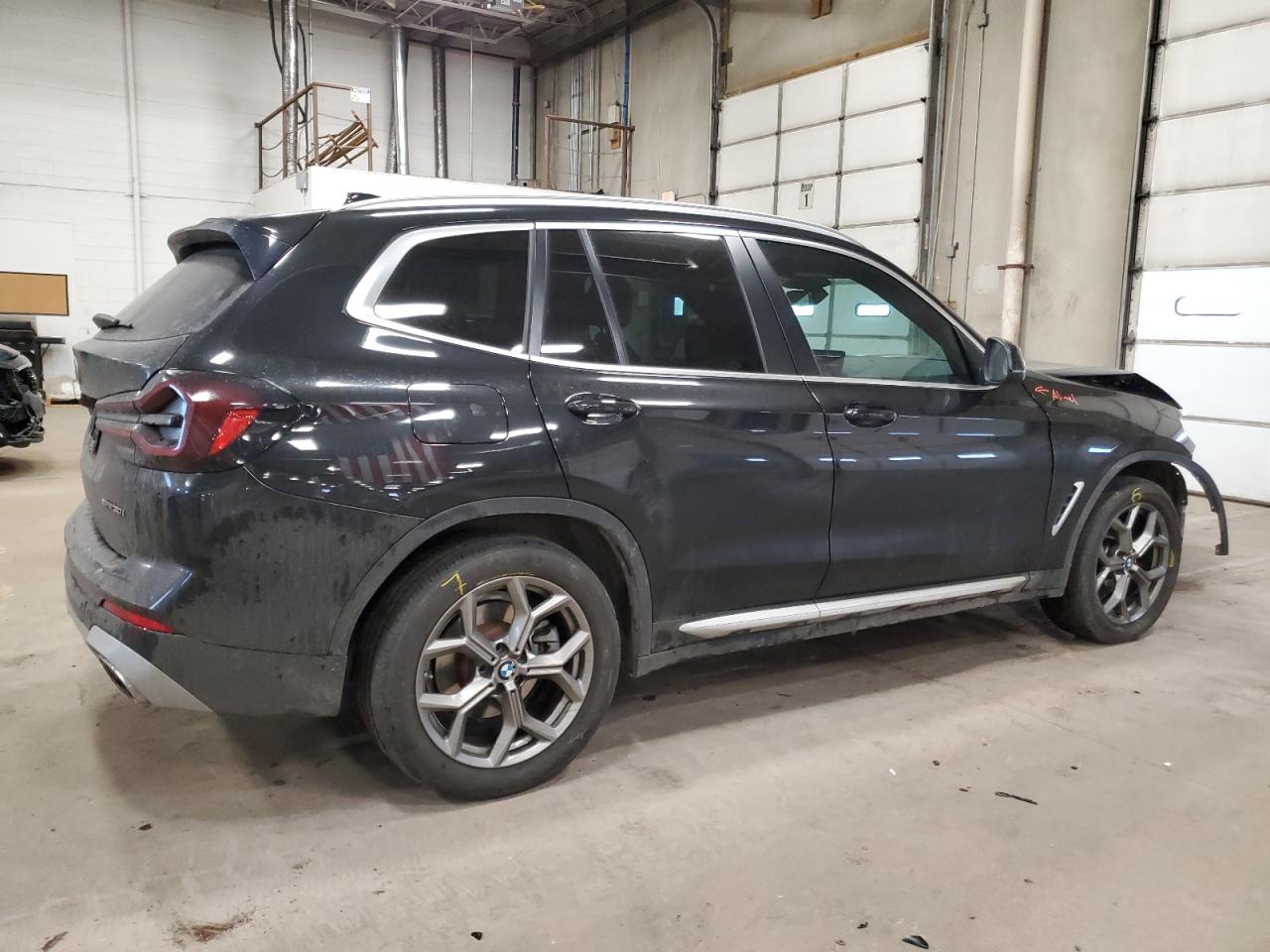 2022 BMW X3 - Image 3