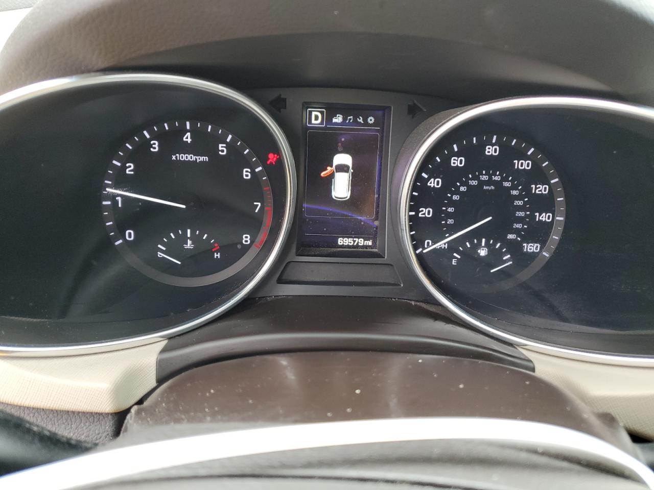 2018 Hyundai Santa Fe - Image 9