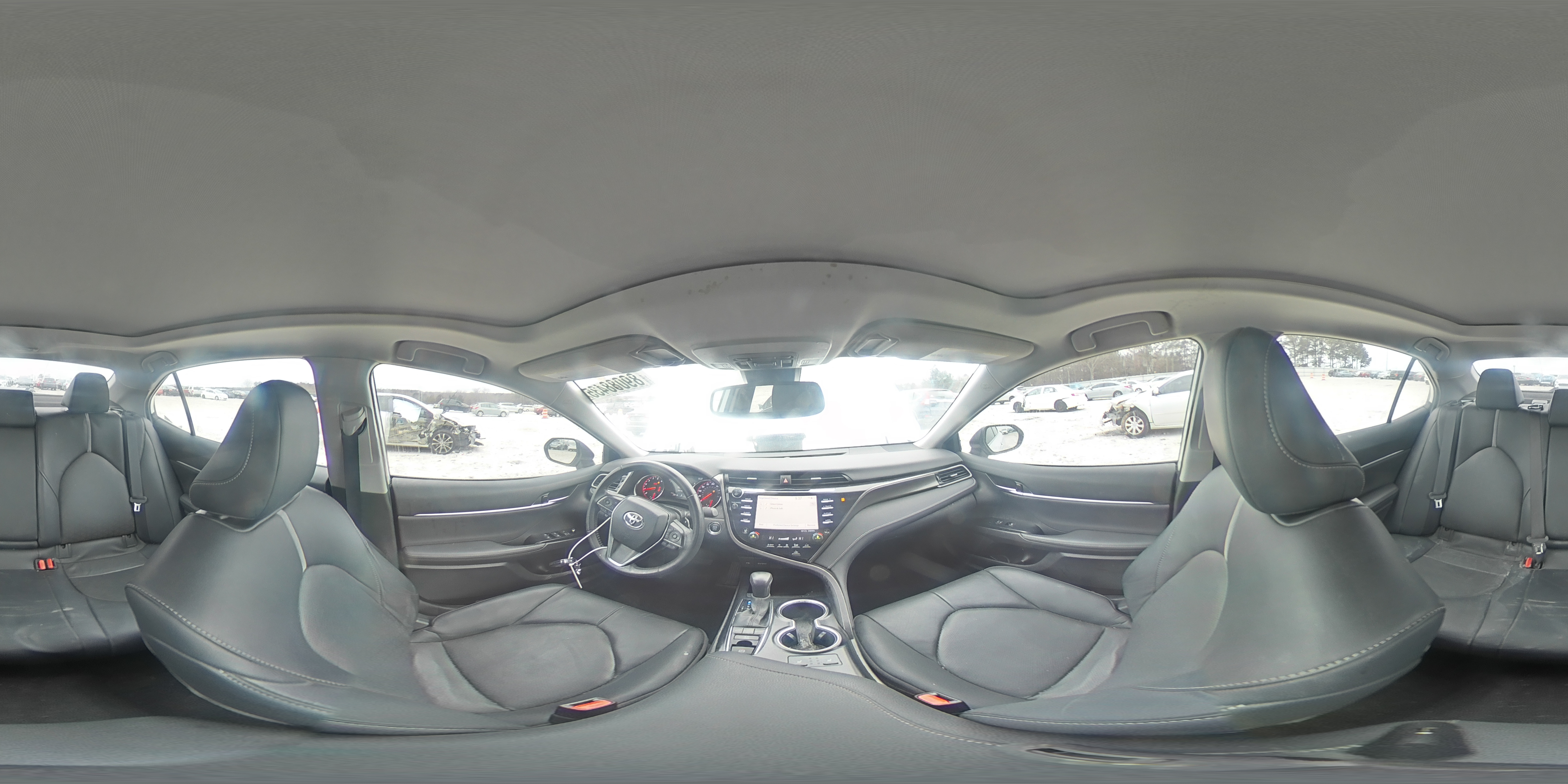 2020 Toyota Camry - Image 12