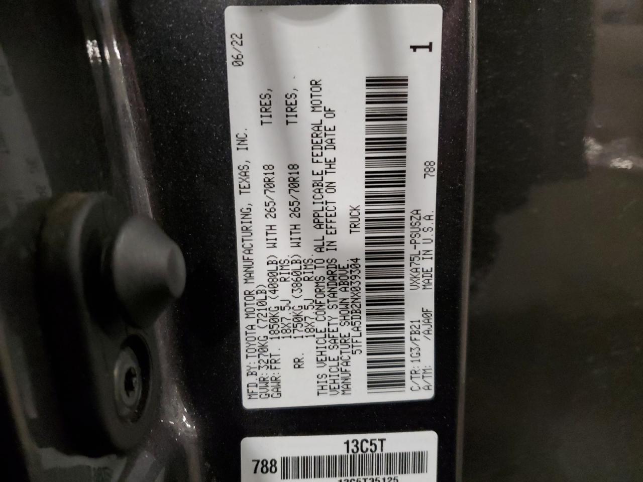 2022 Toyota Tundra - Image 12